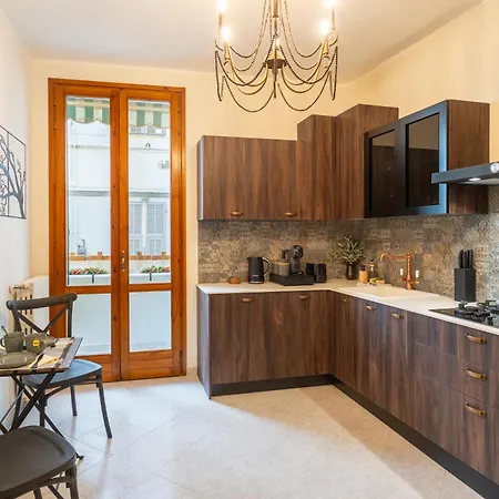 Charming Close To The Center Apartment